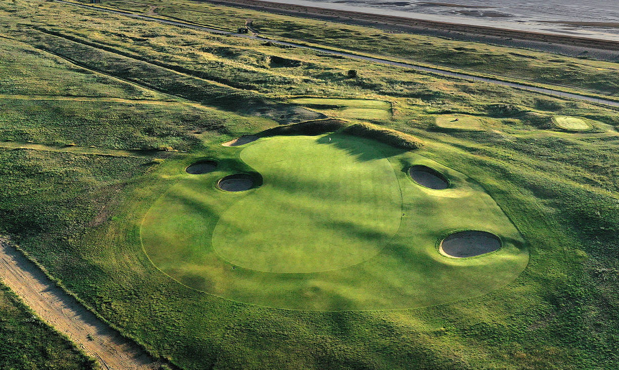 Another long par-3 at Royal St George's, the 11th